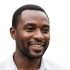 camerounais 35-45 ans, sourire naturel